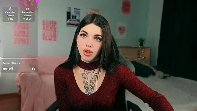molly rettyy online show from July 24, 4:21 am