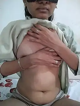 sexy couple liv online show from July 10, 5:41 am