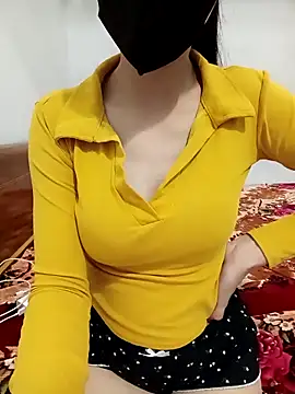 Anna Lovelly online show from May 7, 4:11 pm