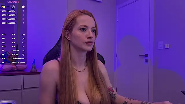 girlsmilee online show from July 1, 3:33 pm
