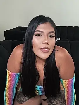aleenavarro online show from June 18, 10:25 pm