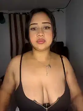 ViolettMoon  online show from June 27, 6:58 am