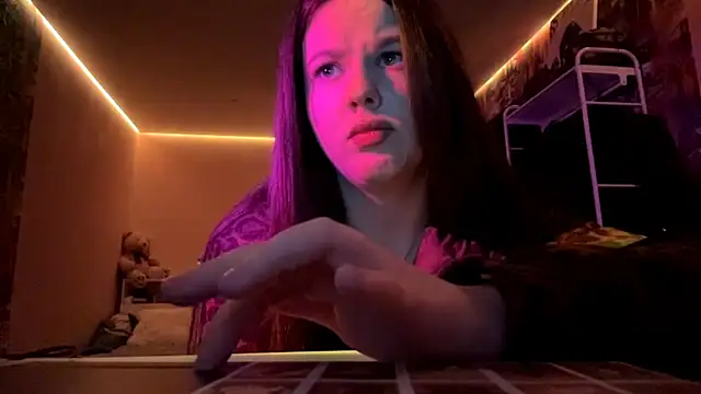 FordedCrier online show from April 5, 5:45 pm