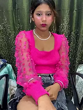 Cutiepie- online show from April 22, 2:52 am