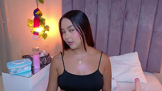 angelicaa garcia online show from June 25, 11:45 am