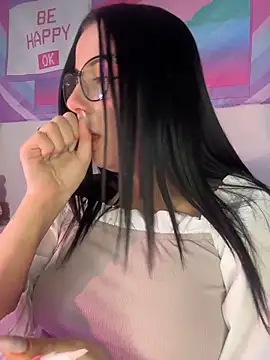 L0LA XO online show from April 1, 12:17 pm