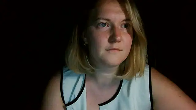 TinaKittyX online show from June 29, 8:52 pm