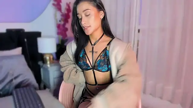 Bby izzy online show from June 3, 12:17 pm
