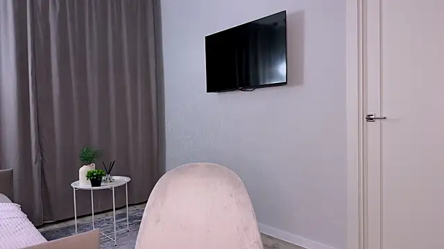 PlayfulLea online show from July 30, 6:53 pm