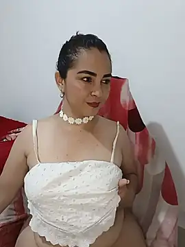 Emily Divi69 online show from June 16, 1:17 am
