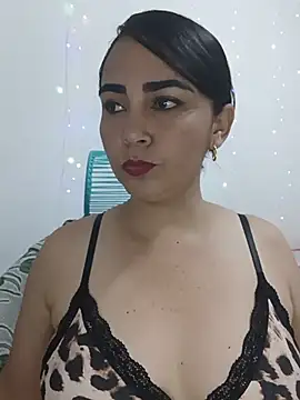 Emily Divi69 online show from July 15, 12:37 am