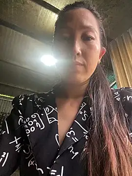 Huonglyna online show from July 8, 10:17 am
