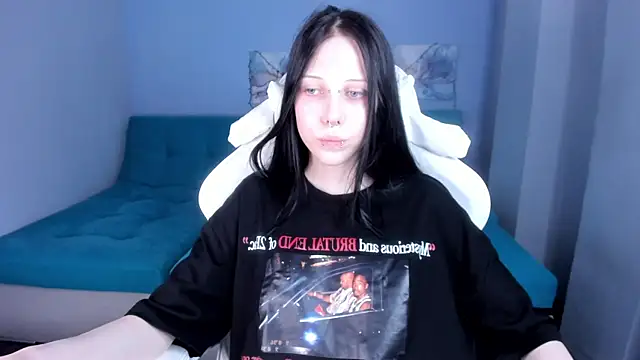 SugarBunny18 online show from July 4, 6:31 am