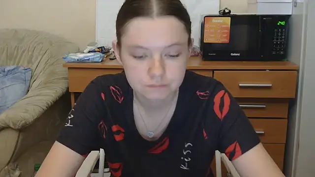 JessicaHolland1 online show from July 17, 5:38 pm