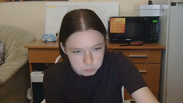 JessicaHolland1 online show from July 7, 6:21 pm