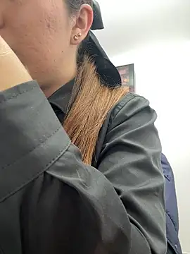 suzy-111 online show from May 14, 9:31 pm