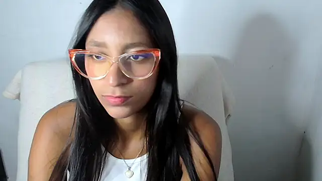 valenxx  online show from April 3, 6:39 pm