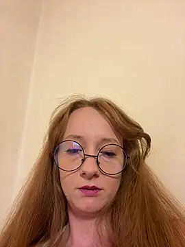 isabellasara online show from April 7, 10:56 pm