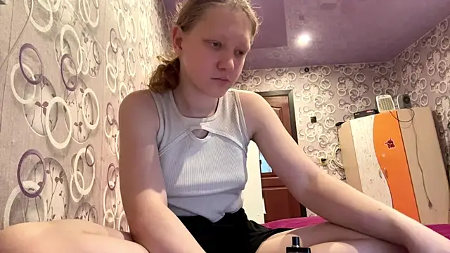 BirgitKamal online show from July 28, 4:39 pm