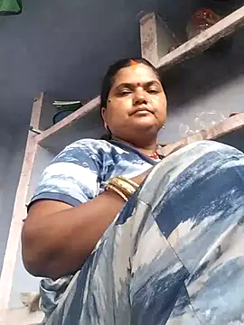 Desi hot bhabhi01 online show from June 4, 12:20 pm