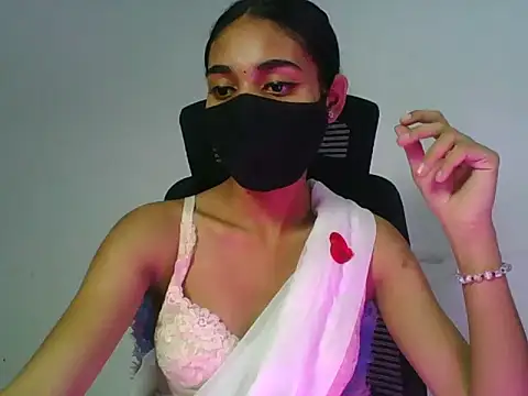 Shanaya xo online show from July 17, 6:22 pm