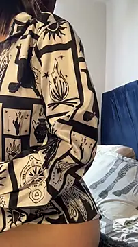 AlmaSajor  online show from July 20, 2:52 pm