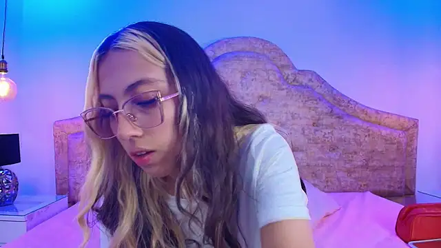 sweetlyundone online show from July 24, 7:33 pm
