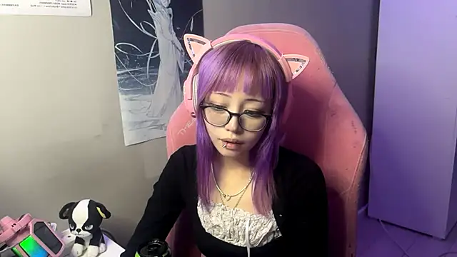 SaxonDibs online show from April 7, 2:19 pm