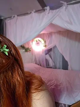 ItsAuroraBorealis online show from July 25, 3:24 am