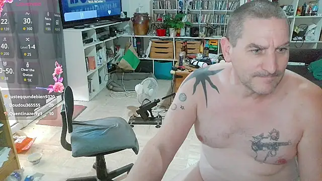 teddythebeer86 online show from July 27, 3:31 pm