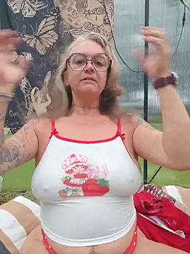 Blondejenn online show from June 9, 11:09 am