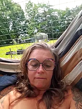 Blondejenn online show from May 5, 4:32 pm