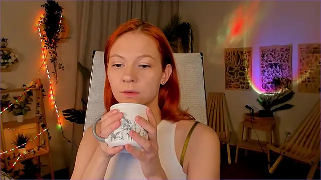 LisaAris online show from May 11, 4:04 pm