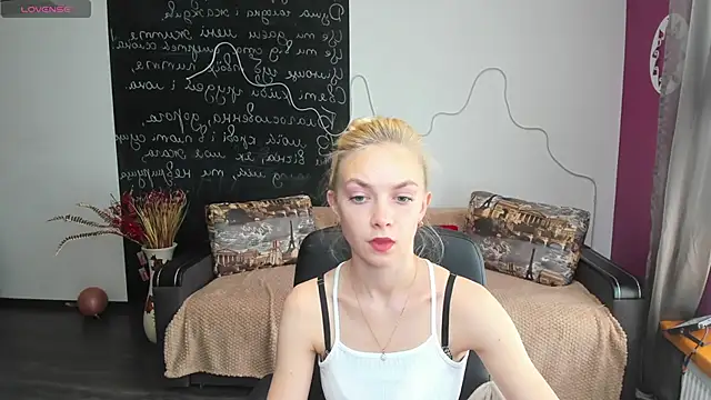 SonnySofia online show from May 29, 5:38 am