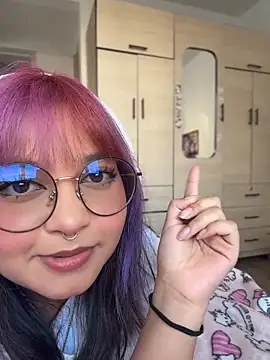 ZoeyDoll  online show from June 10, 9:57 pm