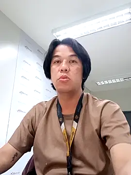 akiramoore online show from June 5, 2:37 am