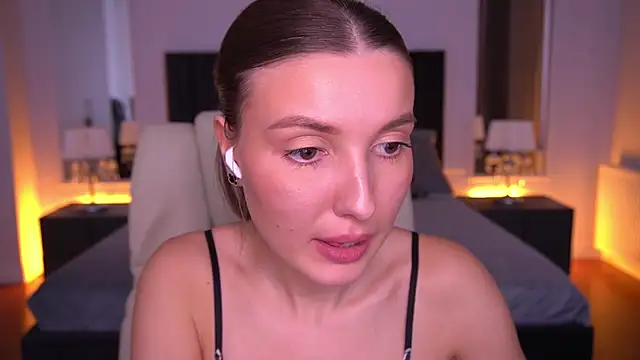 AshleyBaie online show from July 24, 1:53 pm