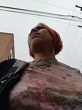 Mia 0-4 online show from April 15, 8:20 pm