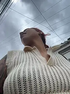 Mia 0-4 online show from July 23, 5:10 pm