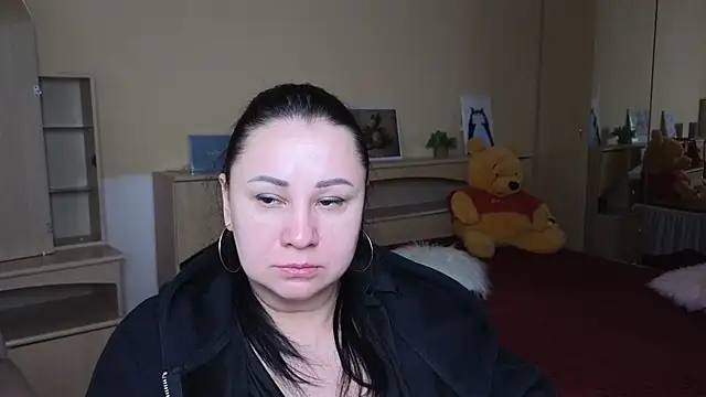 Mia Misteryy online show from April 14, 9:20 am