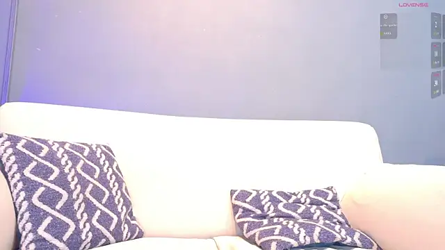 niiky doll online show from July 24, 1:31 pm