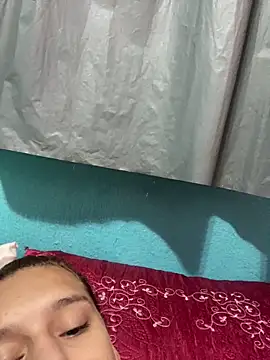 nandinharuivinha22 online show from April 14, 11:32 am