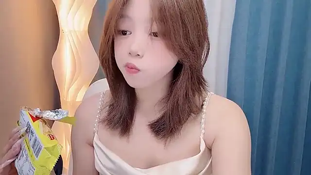 Lilababy00 online show from June 15, 10:26 am