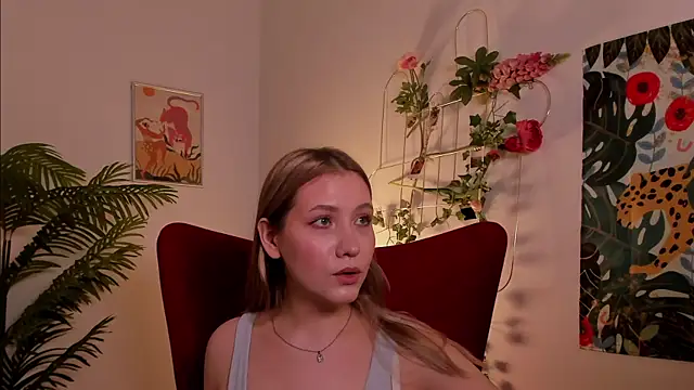 Emilicious online show from May 14, 2:01 pm