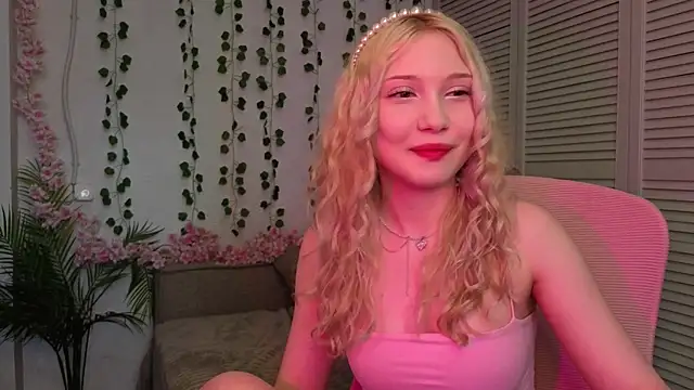 vielleee online show from May 31, 1:06 pm