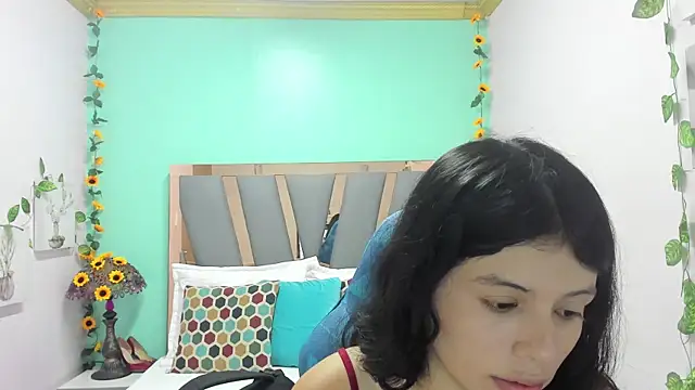 Sophie Copers online show from July 15, 8:35 pm