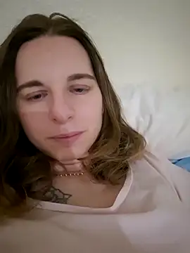 jade Montoe online show from April 9, 8:03 pm