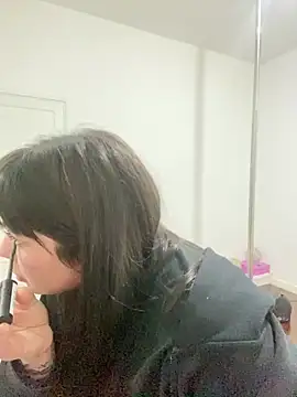 cherryxxox online show from May 10, 12:34 am