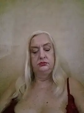 Julia20X online show from July 10, 11:54 am