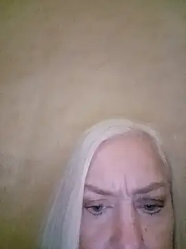 Julia20X online show from June 4, 2:43 pm
